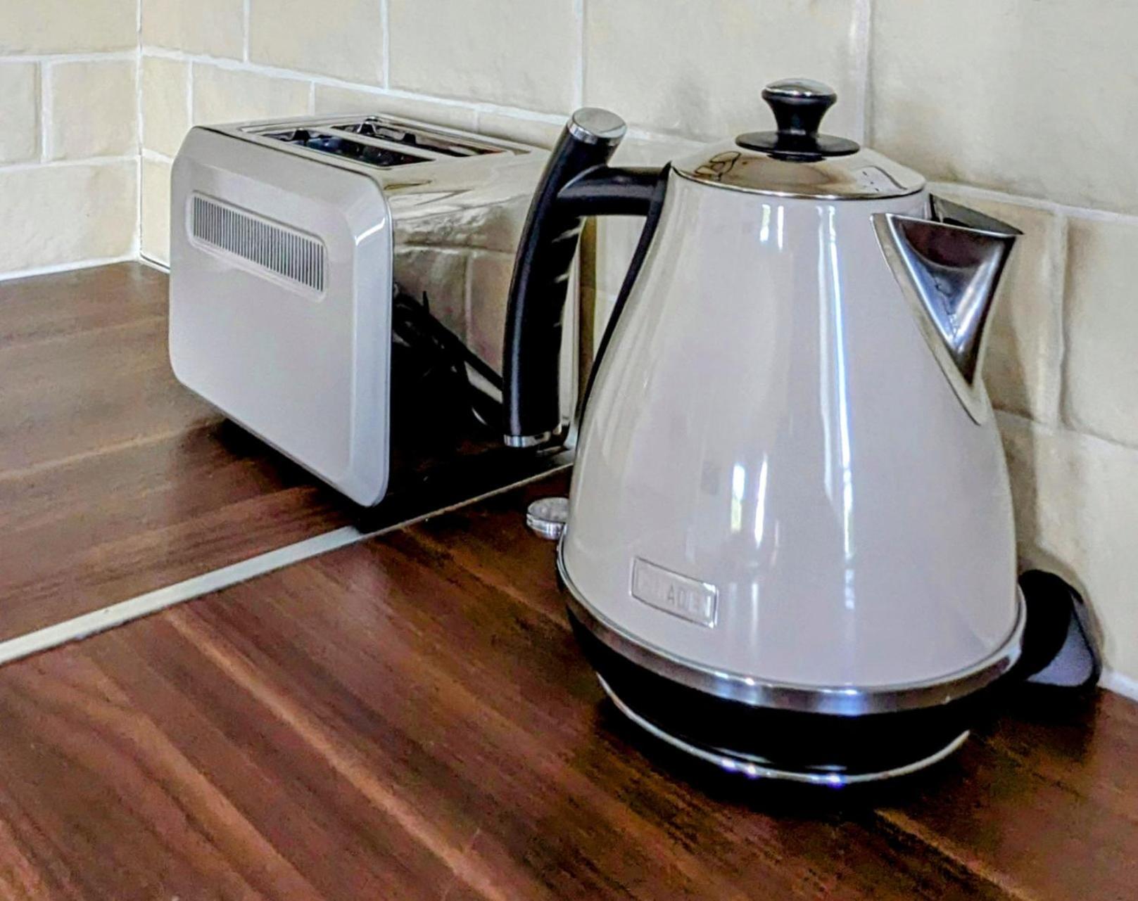 Charming Bright 2-Bed Heritage Flat, Battersea Park, London Ngoại thất bức ảnh